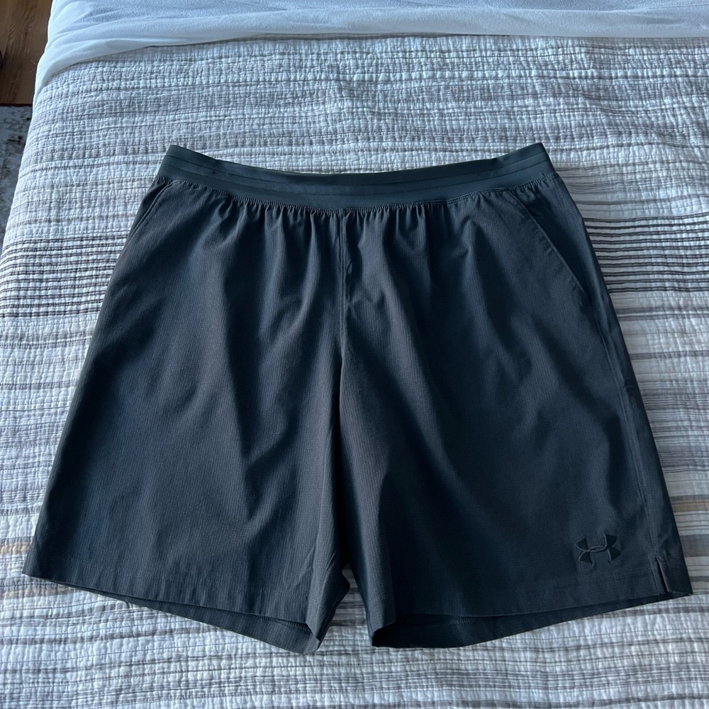 Men's UA Motivator Vented Coach's Shorts XL